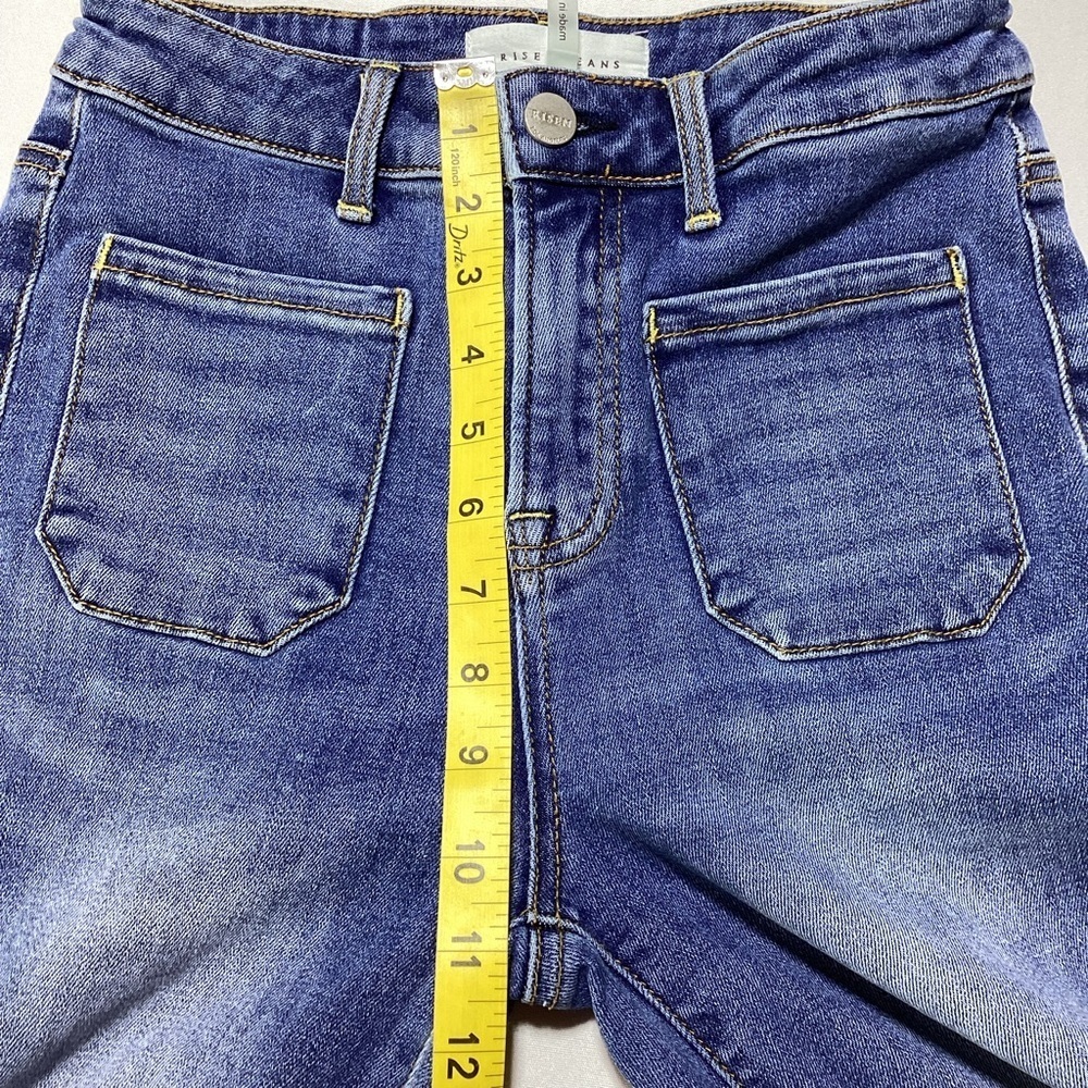 Risen Patch Pocket Flare Women's Jeans - Picture 8 of 11